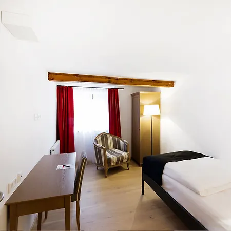 Dormero Hotell